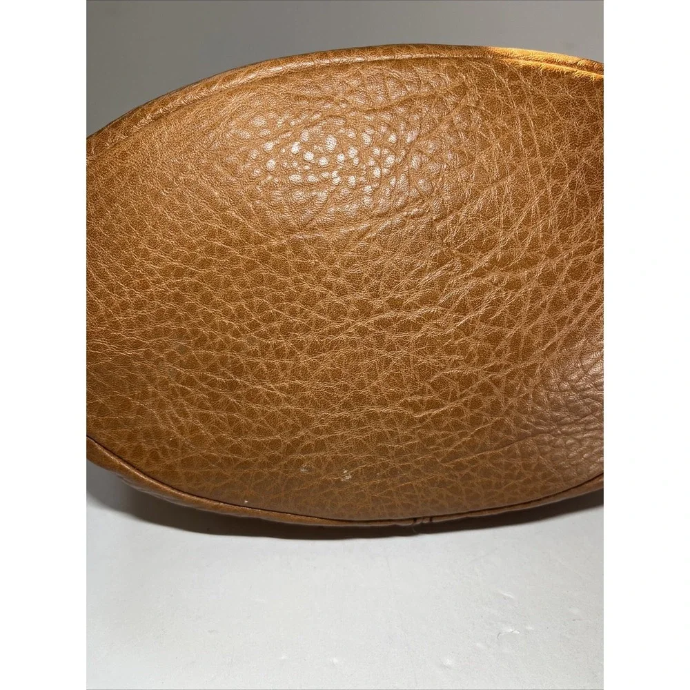 A New Approach‎ A.N.A. Purse Medium Camel Colored Brass Handles Style Vibes